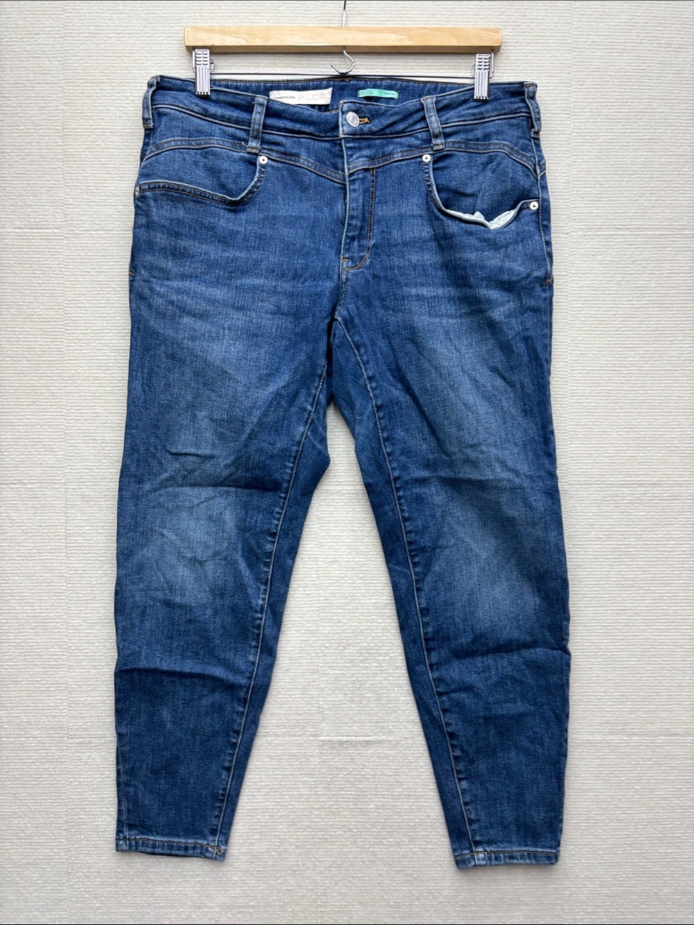 Pilcro Anthropologie 16W Women's Dark Blue Jeans - Comfortable Everyday Fit